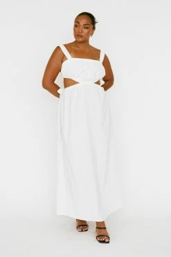 Akayla Dress -SABO™ Shop 0de997ae 8082 4b2e bd4b 22314d2a8ecf