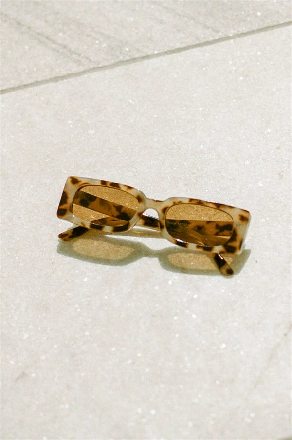 Adri Sunglasses - Tortoise 2 Adri Sunglasses - Tortoise - Image 2
