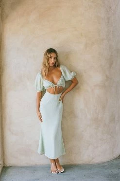 Jacqui Cutout Dress -SABO™ Shop 22f3107f ce11 4b63 a1f9 16aa4f8ea3a3