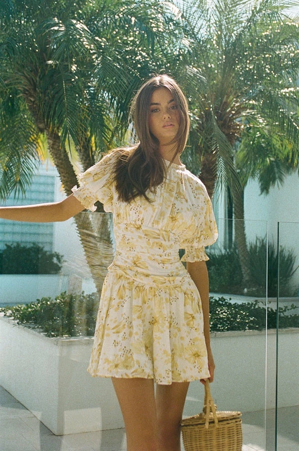 Que Dress 6 Que Dress - Image 4