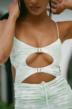 Prae Cutout Dress - Happy Daisy -SABO™ Shop 2dfb010a 5714 451c 8c09 5ffd58a71c34