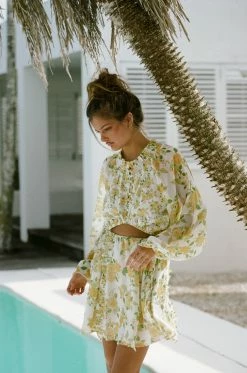 Inez Cutout Dress 12 Inez Cutout Dress -SABO™ Shop 3038d94f 9fef 45c5 b431 3444200131bd