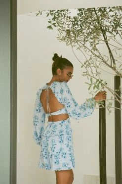 Backless Cleo Dress - Winter Tulip -SABO™ Shop 49873341 8346 4c8a 94ba 2f6ea0d1f6c8