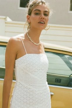 Eyelet Azra Dress 10 Eyelet Azra Dress -SABO™ Shop 58349be7 9cca 488d af71 6a87f71a3c1e