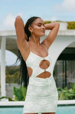 Prae Cutout Dress - Happy Daisy -SABO™ Shop 794491f8 e149 4270 b5ed 9c8ca1489444