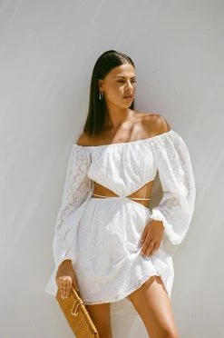 Naiya Off Shoulder Dress -SABO™ Shop 853caab7 7a8b 4cb3 835a b8d468bea2dc