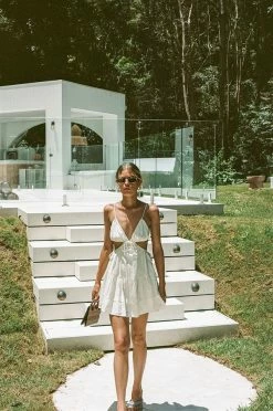 Izabella Dress - White 11 Izabella Dress - White -SABO™ Shop 8830313d 87d3 455c 92a1 4996b25599ce