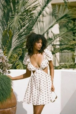 Eilish Dress - Dusty Floral 16 Eilish Dress - Dusty Floral -SABO™ Shop b1c15b01 753d 4269 8522 381e5cc02cef