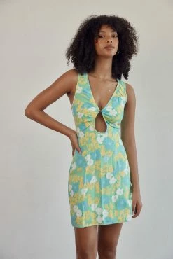 Scarlet Keyhole Dress - Bryony Tropical -SABO™ Shop bf2954f5 643d 4486 9bc5 1b384527aa39