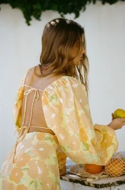 Backless Zhuri Dress -SABO™ Shop e2df1fe9 32e1 425b b273 56182f563bb6