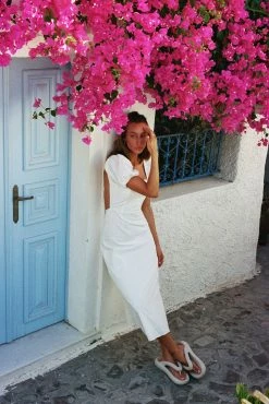 Backless Samah Dress 13 Backless Samah Dress -SABO™ Shop f041f563 7a3b 43d7 a553 c419d339df00