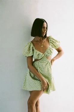 Siana Dress - Olive -SABO™ Shop f377d768 197a 4964 83e0 73260a9b771c